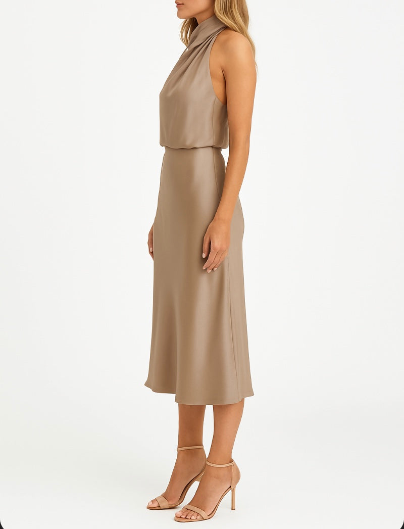 Marzenie | Long satin halterneck dress